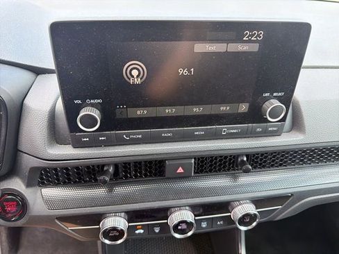 Used 2025 Honda CR-V LX image 10