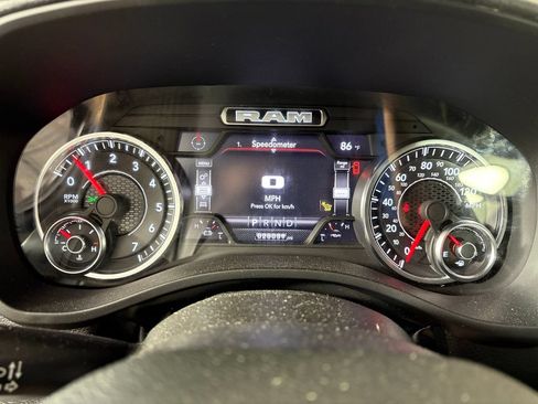 Used 2022 RAM 1500 Laramie AWD/4WD image 16