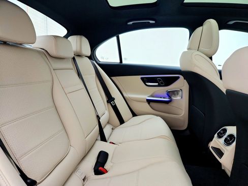 Used 2025 Mercedes-Benz C 300 Sedan image 12