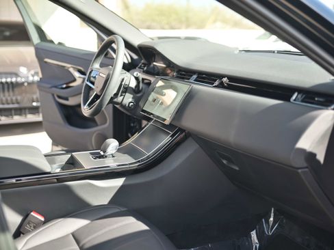 Used 2026 Land Rover Range Rover Evoque S image 14