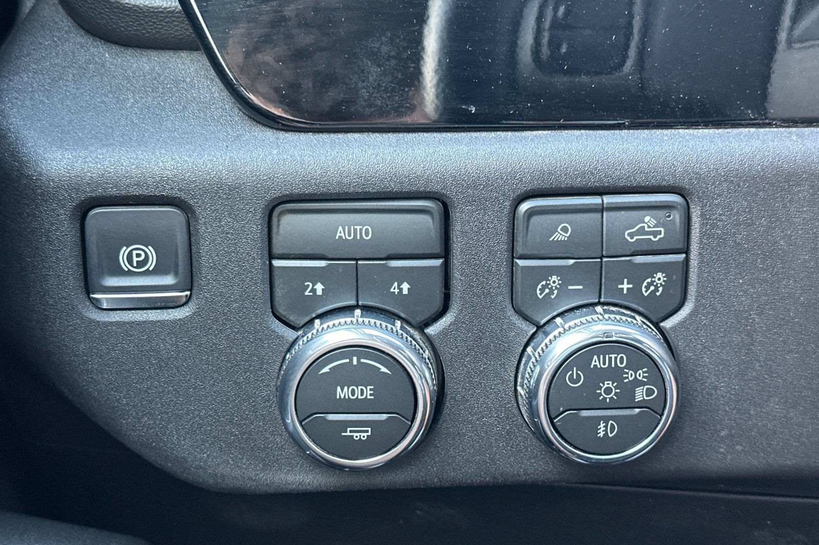 Used 2026 GMC Sierra 1500 SLT AWD/4WD image 39