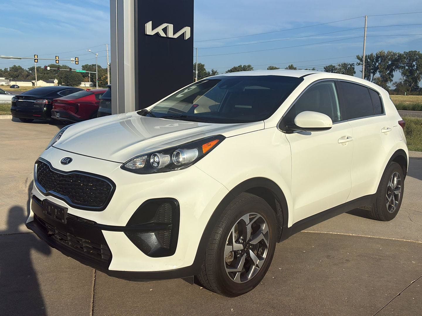 Used 2020 Kia Sportage LX FWD image 1