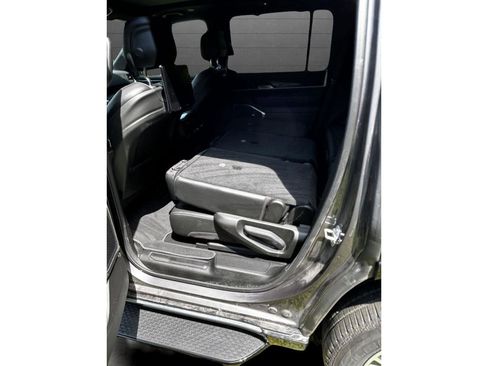 New 2024 Jeep Wagoneer 4WD w/ Premium Group I image 15