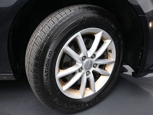 Used 2016 Dodge Grand Caravan SXT FWD image 37