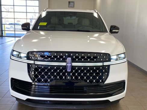 New 2025 Lincoln Navigator Black Label image 3