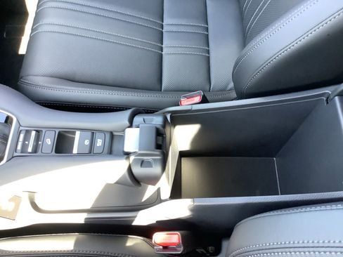 New 2026 Honda HR-V EX-L image 18