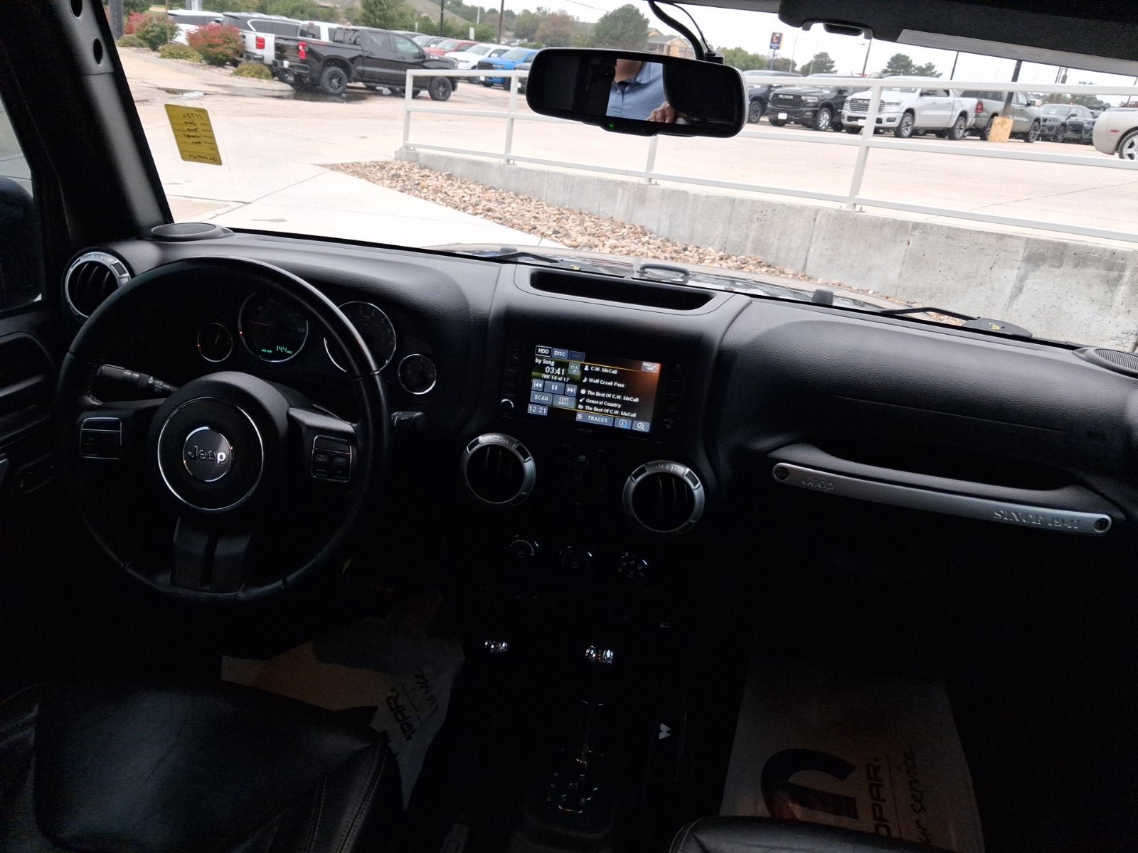 Used 2016 Jeep Wrangler Unlimited Rubicon AWD/4WD image 14