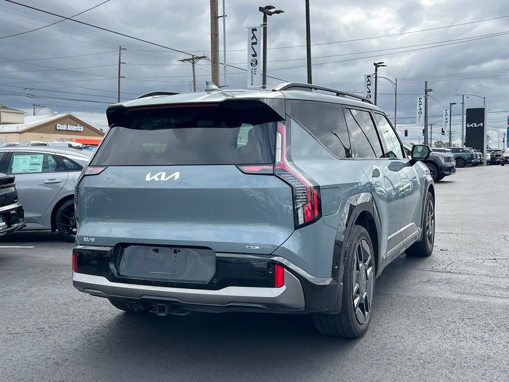 Certified 2024 Kia EV9 GT-Line AWD/4WD image 6