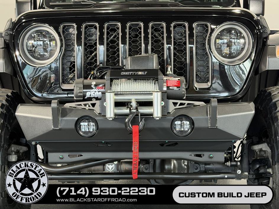 Used 2022 Jeep Gladiator Rubicon w/ Cold Weather Group AWD/4WD image 4