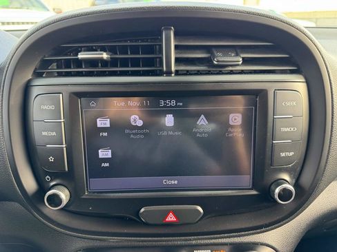 Used 2022 Kia Soul LX w/ Technology Package image 28