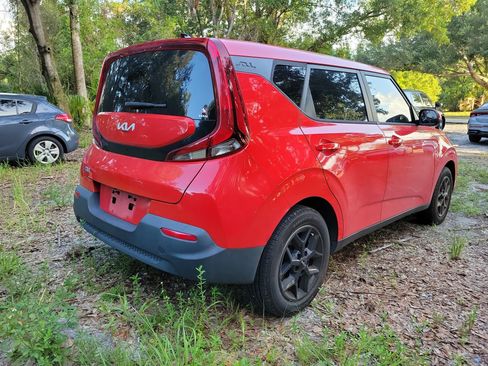 Used 2022 Kia Soul LX w/ Technology Package FWD image 19