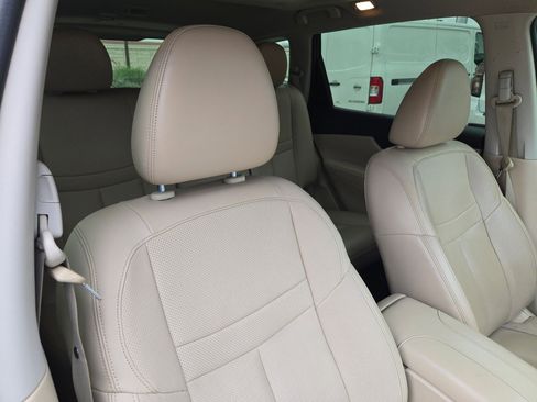 Used 2017 Nissan Rogue SL w/ SL Premium Package FWD image 29