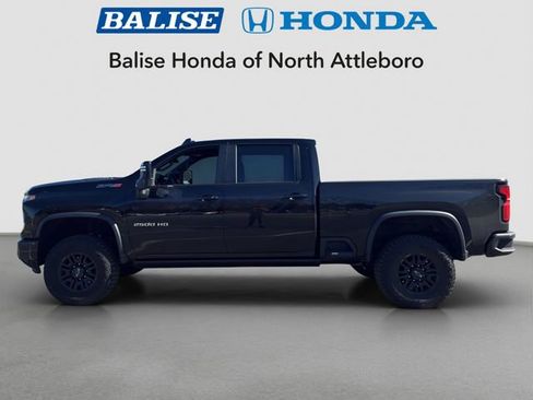 Used 2025 Chevrolet Silverado 2500 ZR2 w/ Technology Package AWD/4WD image 7