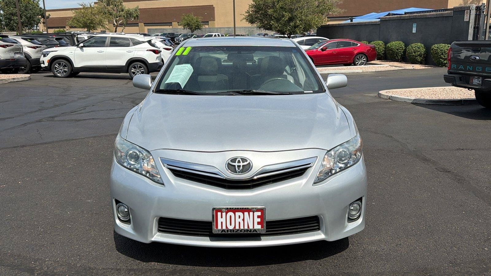 Used 2011 Toyota Camry Hybrid FWD image 2