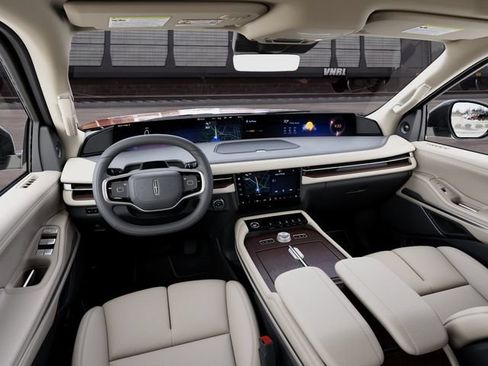 New 2027 Lincoln Navigator Reserve AWD/4WD image 9