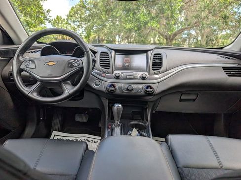 Used 2020 Chevrolet Impala LT FWD image 11