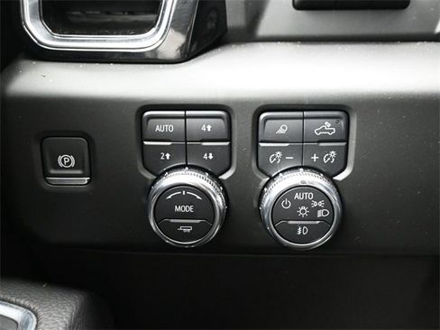 Used 2025 GMC Sierra 1500 Denali w/ Denali Reserve Package image 8