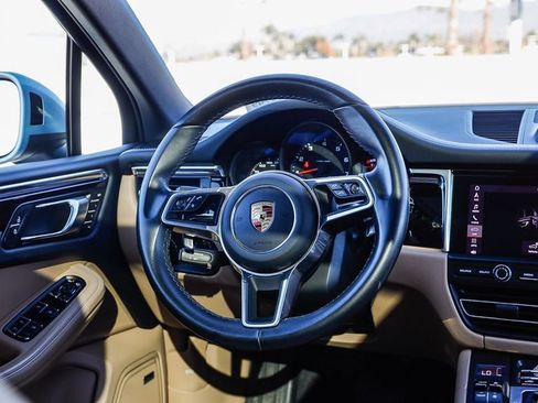 Used 2020 Porsche Macan image 16