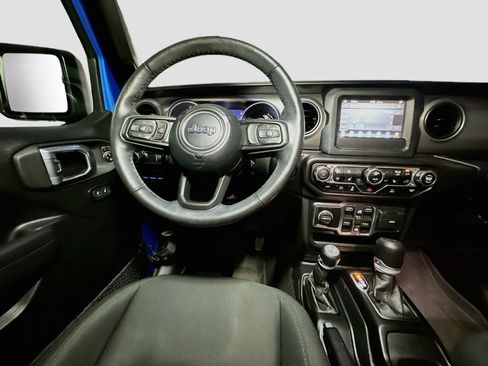 Used 2023 Jeep Wrangler Unlimited w/ Cold Weather Group AWD/4WD image 30