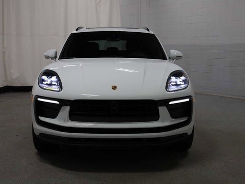 Certified 2026 Porsche Macan AWD/4WD image 13