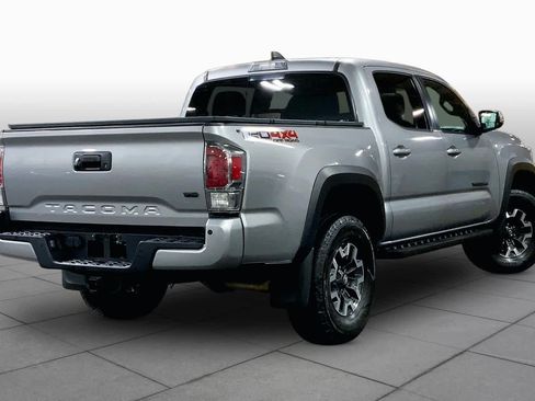 Used 2021 Toyota Tacoma TRD Off-Road w/ TRD Premium Off Road Package AWD/4WD image 13
