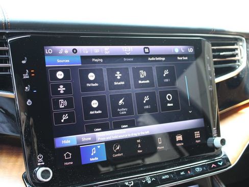 Used 2022 Jeep Grand Wagoneer Series III w/ Rear Seat Video Group 1 AWD/4WD image 6