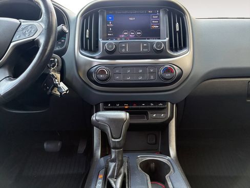 Used 2021 Chevrolet Colorado Z71 w/ Z71 Midnight Edition RWD image 11