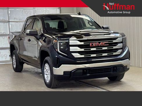 New 2026 GMC Sierra 1500 SLE AWD/4WD image 1