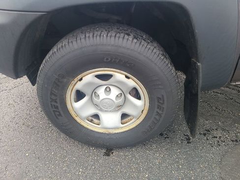 Used 2013 Toyota Tacoma 4x4 Regular Cab image 10