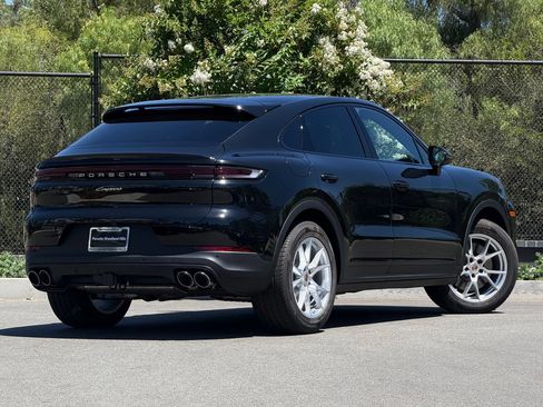 New 2025 Porsche Cayenne Coupe AWD/4WD image 7