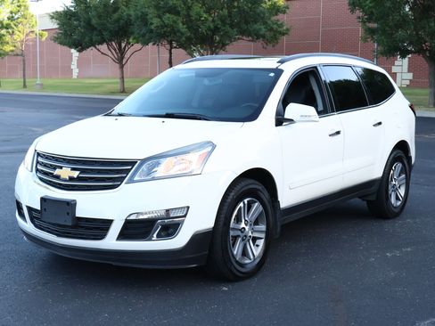 Used 2015 Chevrolet Traverse LT AWD/4WD image 33