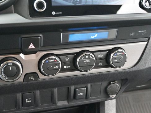 Used 2023 Toyota Tacoma SR AWD/4WD image 22