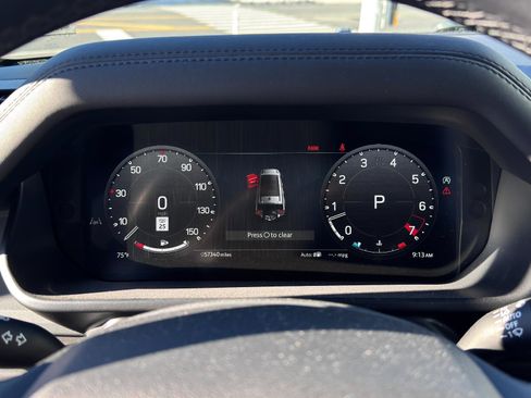 Used 2024 Land Rover Defender 130 X-Dynamic SE image 18