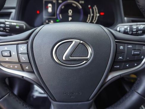 Certified 2025 Lexus UX 300h FWD w/ Accessory Package (Z2) image 14