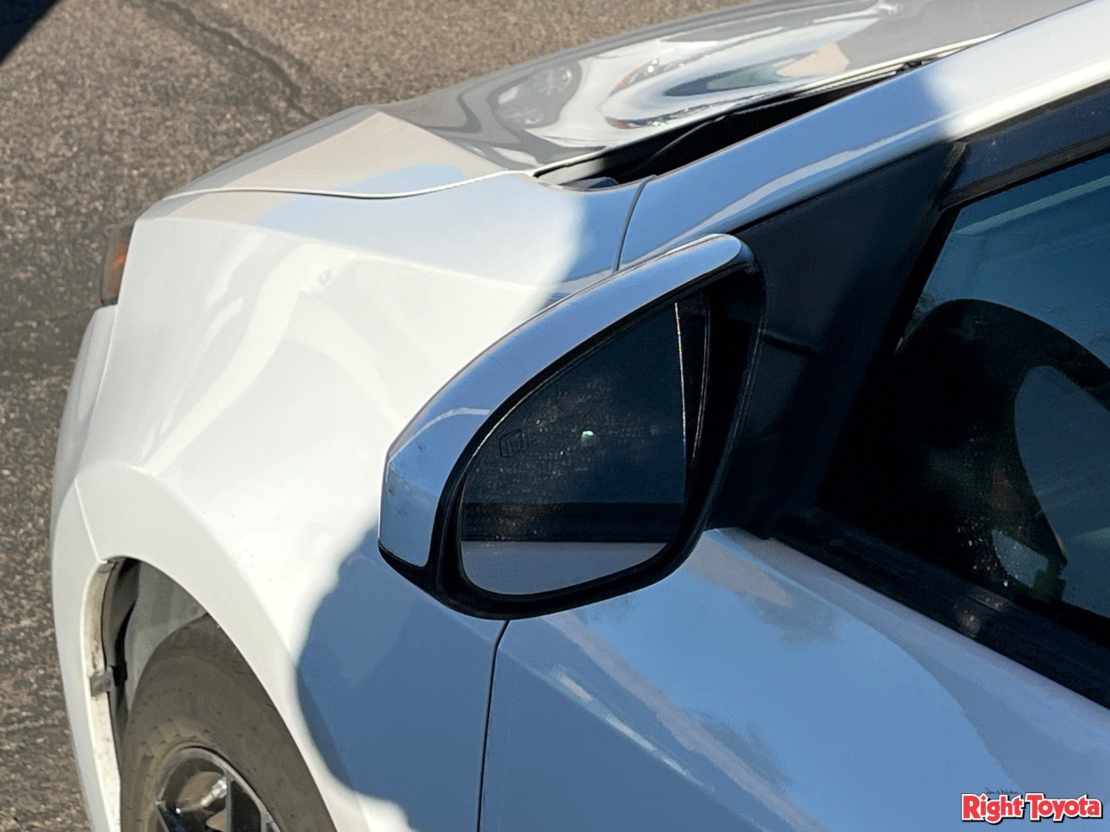 Used 2019 Toyota Corolla LE w/ Carpet Mat Package (TMS) FWD image 8