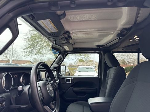 Used 2021 Jeep Wrangler Unlimited Sport AWD/4WD image 13
