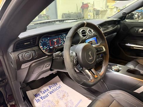 Used 2021 Ford Mustang Shelby GT500 w/ Technology Package image 15