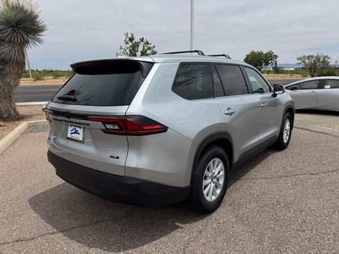 New 2026 Toyota Grand Highlander AWD image 8
