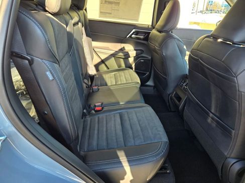 New 2026 Mitsubishi Outlander Trail Edition image 7