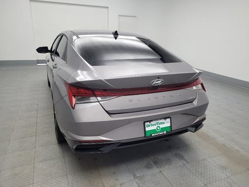 Used 2023 Hyundai Elantra Limited image 6