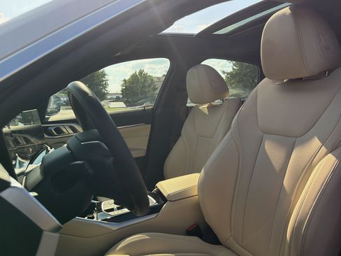 Used 2023 BMW i4 eDrive40 w/ Premium Package RWD image 7