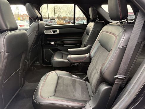 Used 2022 Ford Explorer ST-Line w/ Class IV Trailer Tow Package image 18