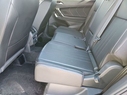 Used 2024 Volkswagen Tiguan SE R-Line image 20