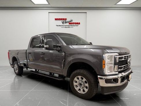 Used 2023 Ford F350 XLT AWD/4WD image 1