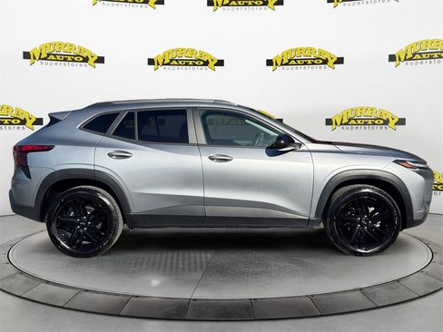 Used 2025 Chevrolet Trax ACTIV w/ Driver Confidence Package image 6