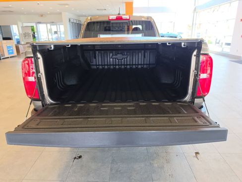 Used 2016 Chevrolet Colorado Z71 AWD/4WD image 30