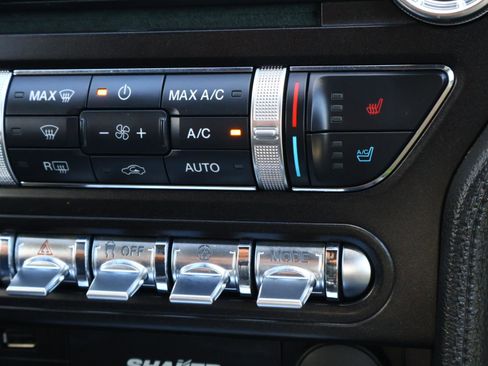 Used 2015 Ford Mustang Premium image 25