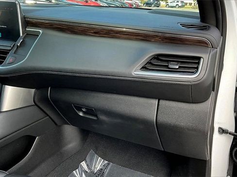 Used 2023 Chevrolet Tahoe Z71 w/ Luxury Package image 21