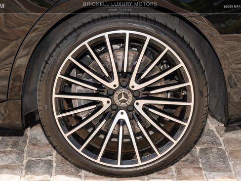 Used 2024 Mercedes-Benz S 580 4MATIC Sedan w/ AMG Line image 36