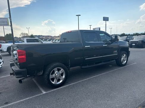 Used 2016 Chevrolet Silverado 2500 LTZ w/ Duramax Plus Package AWD/4WD image 4
